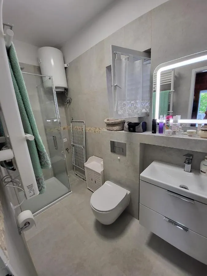 Rustic Home Maslenica 0*,  Croacia
