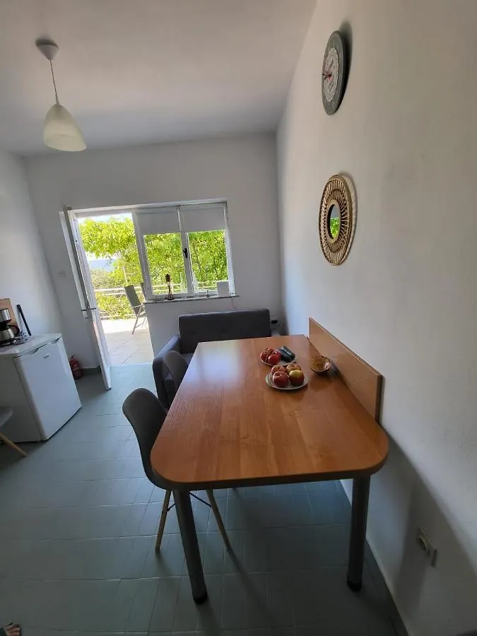 Apartamento Rustic Home Maslenica